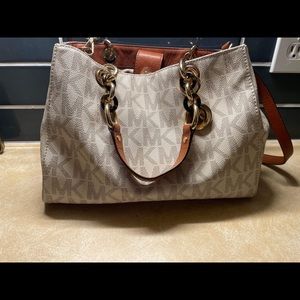 Michael Kors purse